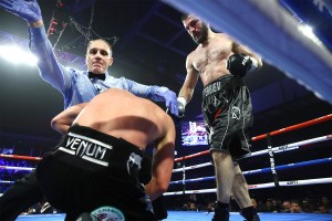 Artur_Beterbiev_vs_Oleksandr_Gvozdyk_stoppage